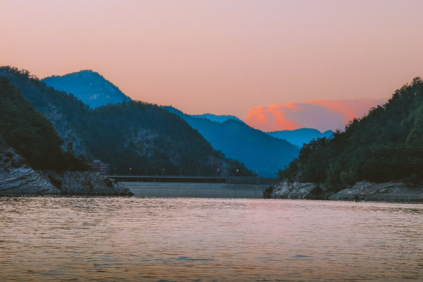 battello al tramonto